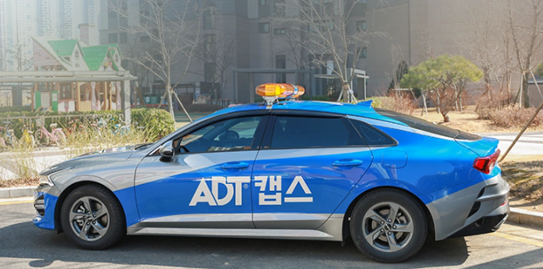 ADT캡스 출동경비 차량 측면 사진